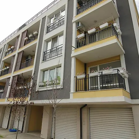 Двустаен Апартамент За Нощувки В Сарафово, Бургас Apartmán *